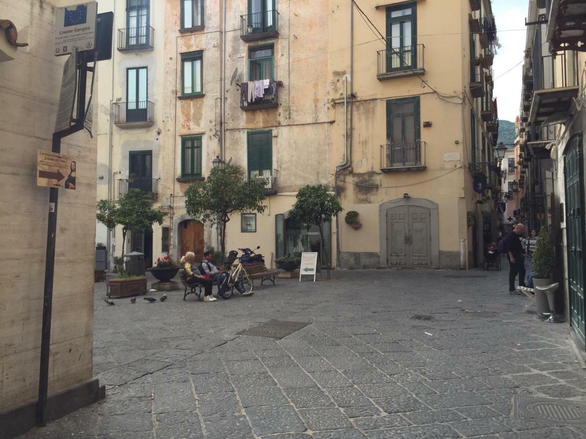 Dimora Dei Mercanti Salerno Exterior foto
